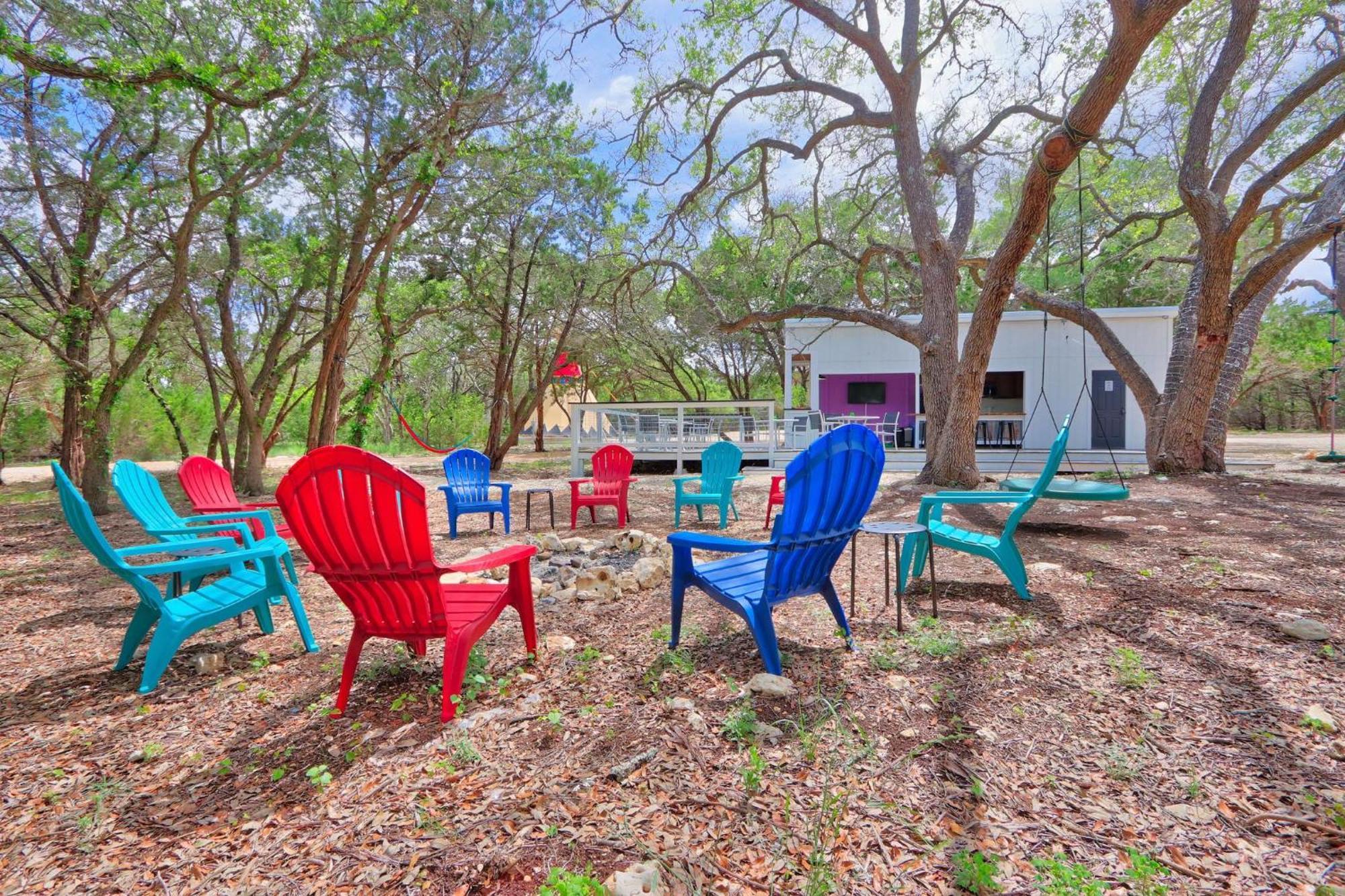 Вилла The Driftwoods - Pink Container House Экстерьер фото